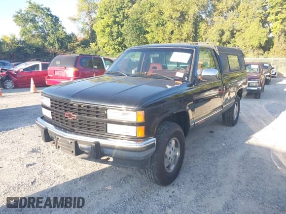 ✅ 1992 Chevrolet Silverado 1500 • VIN: 1GCEK14K9NE131939 • Lot: 43205979. Wystawiony na IAAI z przebiegiem 185 896 mil. Bezpłatny archiwum sprzedaży aukcyjnych z USA i szczegółowy raport historii pojazdu na DreamBid. Zdjęcie 2.