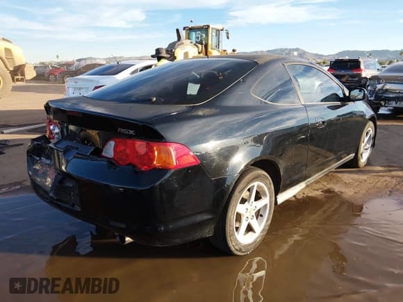 ✅ 2004 Acura RSX • VIN: JH4DC54824S011015 • Лот: 43756090. Опубликован ранее на IAAI с пробегом 251 525 миль. Бесплатный доступ к архиву аукционных продаж из США и подробный отчёт об истории автомобиля на DreamBid. Изображение 4.