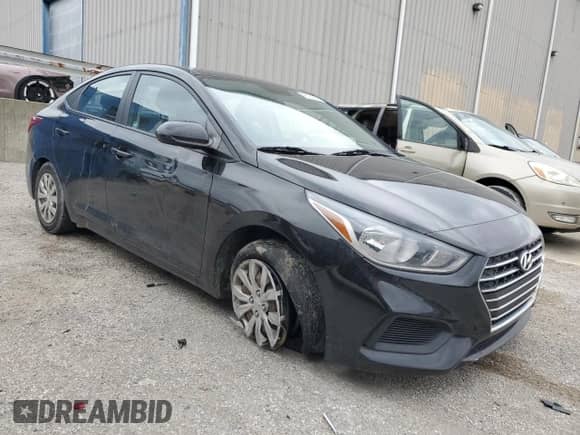 2020 Hyundai Accent SE z VIN 3KPC24A64LE126875, wystawiony jako Copart lot #46725644 z przebiegiem 66 962 mil mil oraz . Historia ofert i sprzedaży dostępna na DreamBid. Obrazek 4.