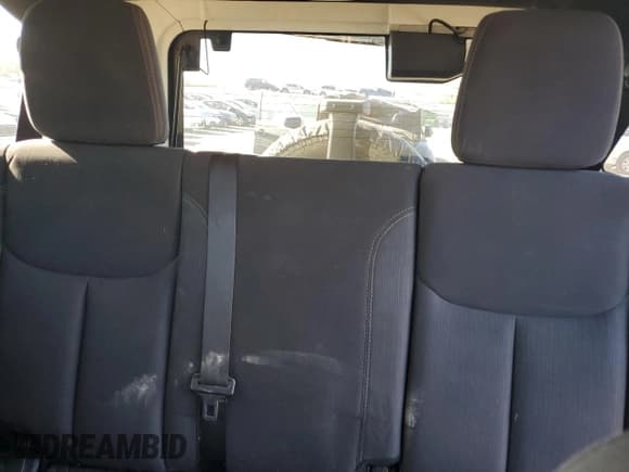 ✅ 2013 Jeep Wrangler Unlimited Rubicon • VIN: 1C4HJWFGXDL527183 • Lot: 87401525. Wystawiony na Copart z przebiegiem 174 828 mil. Bezpłatny archiwum sprzedaży aukcyjnych z USA i szczegółowy raport historii pojazdu na DreamBid. Zdjęcie 10.