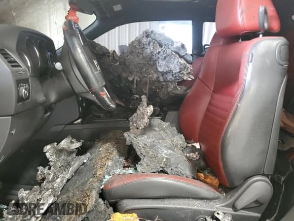 ✅ 2013 Dodge Challenger R/T • VIN: 2C3CDYBT2DH705041 • Лот: 89548165. Опубликован ранее на Copart с пробегом Не указан. Бесплатный доступ к архиву аукционных продаж из США и подробный отчёт об истории автомобиля на DreamBid. Изображение 7.