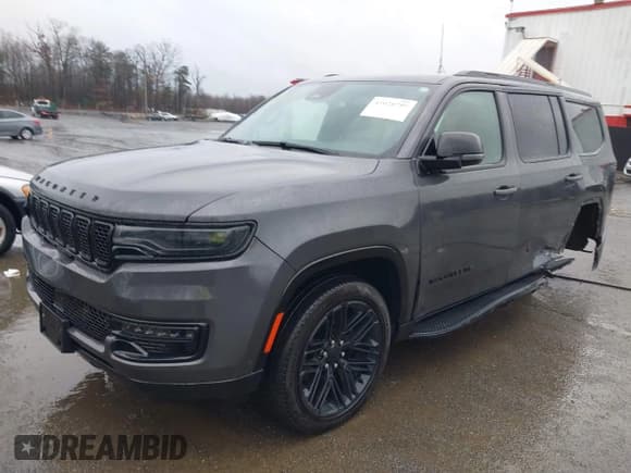 ✅ 2023 Jeep Wagoneer Series II Carbide • VIN: 1C4SJVBP8PS514948 • Lot: 41028759. Listed on IAAI with 30,406 mi. Free auction sales archive from the USA and detailed vehicle history report at DreamBid. Image 18.