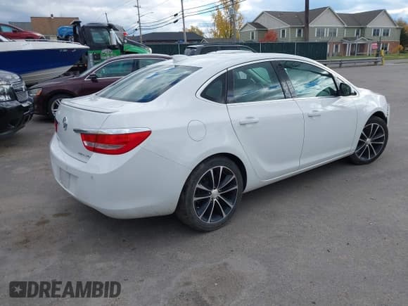 ✅ 2016 Buick Verano Sport Touring • VIN: 1G4PW5SKXG4174472 • Lot: 43618714. Listed on IAAI with 77,907 mi. Free auction sales archive from the USA and detailed vehicle history report at DreamBid. Image 4.