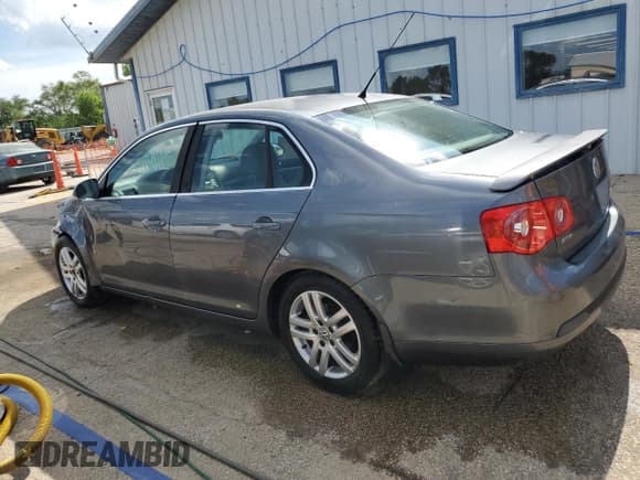 ✅ 2007 Volkswagen Jetta Wolfsburg Edition • VIN: 3VWEF71K17M156839 • Лот: 62212715. Опубликован ранее на Copart с пробегом 118 823 миль. Бесплатный доступ к архиву аукционных продаж из США и подробный отчёт об истории автомобиля на DreamBid. Изображение 2.