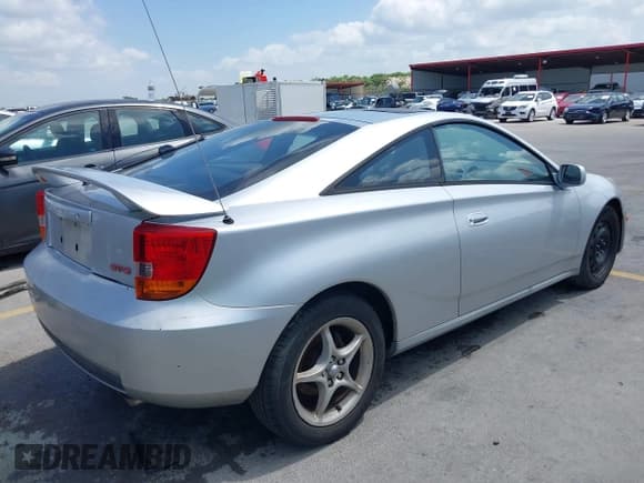 ✅ 2000 Toyota Celica GTS • VIN: JTDDY32T7Y0032720 • Lot: 42576535. Listed on IAAI with 152,302 mi. Free auction sales archive from the USA and detailed vehicle history report at DreamBid. Image 4.