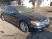 ✅ 2005 Acura RL • VIN: JH4KB16535C009596 • Lot: 43319635. Wystawiony na IAAI z przebiegiem 123 102 mil. Bezpłatny archiwum sprzedaży aukcyjnych z USA i szczegółowy raport historii pojazdu na DreamBid. Zdjęcie 1.