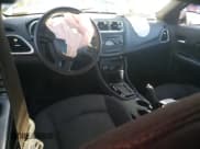 ✅ 2014 Dodge Avenger SE • VIN: 1C3CDZAB9EN226221 • Lot: 77946304. Wystawiony na Copart z przebiegiem 100 052 mil. Bezpłatny archiwum sprzedaży aukcyjnych z USA i szczegółowy raport historii pojazdu na DreamBid. Zdjęcie 8.