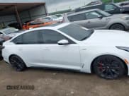 ✅ 2023 Cadillac CT5-V Blackwing • VIN: 1G6DY5R61P0810684 • Lot: 42117182. Wystawiony na IAAI z przebiegiem 21 626 mil. Bezpłatny archiwum sprzedaży aukcyjnych z USA i szczegółowy raport historii pojazdu na DreamBid. Zdjęcie 13.