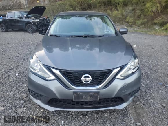 ✅ 2017 Nissan Sentra S • VIN: 3N1AB7AP1HY387357 • Lot: 84880255. Listed on Copart with 137,009 mi. Free auction sales archive from the USA and detailed vehicle history report at DreamBid. Image 5.