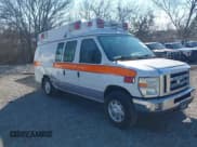 ✅ 2013 Ford E-Series Commercial • VIN: 1FDSS3ES9DDA69116 • Lot: 41549523. Wystawiony na IAAI z przebiegiem 286 514 mil. Bezpłatny archiwum sprzedaży aukcyjnych z USA i szczegółowy raport historii pojazdu na DreamBid. Zdjęcie 1.