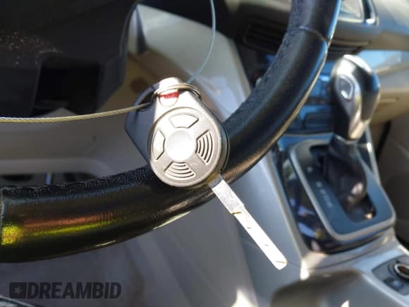 ✅ 2013 Ford Escape SEL • VIN: 1FMCU9H94DUD25804 • Lot: 43589827. Listed on IAAI with 134,696 mi. Free auction sales archive from the USA and detailed vehicle history report at DreamBid. Image 11.