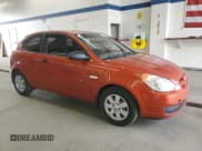 ✅ 2008 Hyundai Accent GS • VIN: KMHCM36C18U068943 • Лот: 56952415. Опубликован ранее на Copart с пробегом 117 568 миль. Бесплатный доступ к архиву аукционных продаж из США и подробный отчёт об истории автомобиля на DreamBid. Изображение 4.