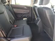 ✅ 2023 Volkswagen Atlas SE • VIN: 1V2JR2CA1PC545772 • Lot: 89909025. Wystawiony na Copart z przebiegiem 29 181 mil. Bezpłatny archiwum sprzedaży aukcyjnych z USA i szczegółowy raport historii pojazdu na DreamBid. Zdjęcie 11.