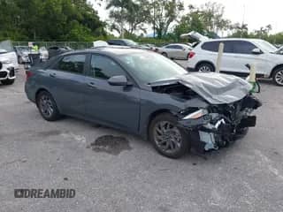 ✅ 2024 Hyundai Elantra SEL • VIN: KMHLM4DG8RU749226 • Lot: 43354612. Wystawiony na IAAI z przebiegiem 25 309 mil. Bezpłatny archiwum sprzedaży aukcyjnych z USA i szczegółowy raport historii pojazdu na DreamBid. Zdjęcie 1.