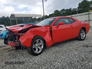 ✅ 2022 Dodge Challenger SXT • VIN: 2C3CDZAG3NH249563 • Lot: 64935675. Wystawiony na Copart z przebiegiem 46 238 mil. Bezpłatny archiwum sprzedaży aukcyjnych z USA i szczegółowy raport historii pojazdu na DreamBid. Zdjęcie 1.