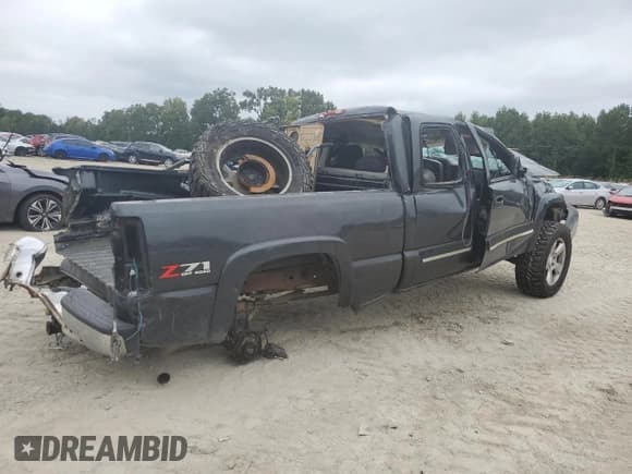 ✅ 2003 Chevrolet Silverado 1500 LS • VIN: 2GCEK19T531132182 • Лот: 72455784. Опубликован ранее на Copart с пробегом Не указан. Бесплатный доступ к архиву аукционных продаж из США и подробный отчёт об истории автомобиля на DreamBid. Изображение 3.