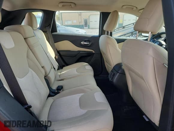 ✅ 2015 Jeep Cherokee Sport • VIN: 1C4PJLAB9FW712025 • Lot: 84808535. Listed on Copart with 101,943 mi. Free auction sales archive from the USA and detailed vehicle history report at DreamBid. Image 11.