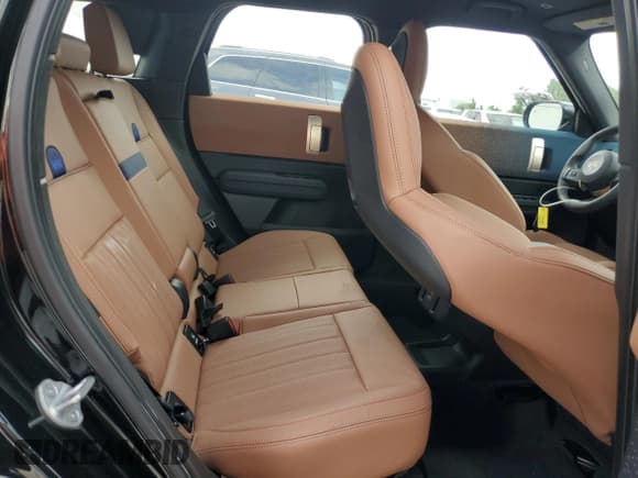 ✅ 2025 MINI Countryman S • VIN: WMZ23GA04S7S70401 • Лот: 80828895. Опубликован ранее на Copart с пробегом Не указан. Бесплатный доступ к архиву аукционных продаж из США и подробный отчёт об истории автомобиля на DreamBid. Изображение 11.