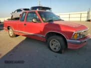 ✅ 1996 Chevrolet S-10 LS • VIN: 1GCCS1944T8123597 • Лот: 88229945. Опубликован ранее на Copart с пробегом 192 163 миль. Бесплатный доступ к архиву аукционных продаж из США и подробный отчёт об истории автомобиля на DreamBid. Изображение 4.