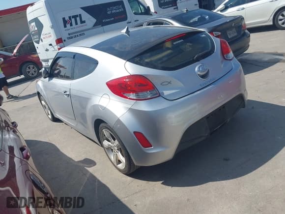✅ 2012 Hyundai Veloster w/Gray Int • VIN: KMHTC6ADXCU048896 • Lot: 42966996. Wystawiony na IAAI z przebiegiem 172 826 mil. Bezpłatny archiwum sprzedaży aukcyjnych z USA i szczegółowy raport historii pojazdu na DreamBid. Zdjęcie 3.