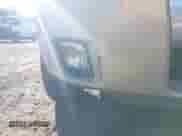 2005 Mercury Mariner Luxury z VIN 4M2YU56165DJ12462, wystawiony jako IAAI lot #41701579 z przebiegiem 252 874 mil mil oraz . Historia ofert i sprzedaży dostępna na DreamBid. Obrazek 6.