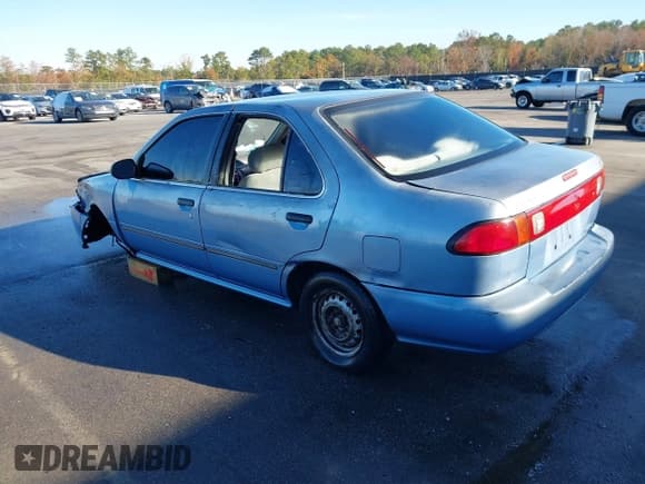 ✅ 1998 Nissan Sentra XE • VIN: 3N1AB41D0WL051505 • Lot: 43714873. Wystawiony na IAAI z przebiegiem 191 915 mil. Bezpłatny archiwum sprzedaży aukcyjnych z USA i szczegółowy raport historii pojazdu na DreamBid. Zdjęcie 3.