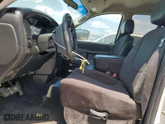 ✅ 2004 Dodge 2500 ST • VIN: 3D7KA28D84G159140 • Lot: 60584795. Wystawiony na Copart z przebiegiem 242 612 mil. Bezpłatny archiwum sprzedaży aukcyjnych z USA i szczegółowy raport historii pojazdu na DreamBid. Zdjęcie 7.