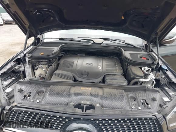 ✅ 2020 Mercedes-Benz GLE 450 • VIN: 4JGFB5KEXLA100966 • Lot: 40288315. Wystawiony na IAAI z przebiegiem 47 768 mil. Bezpłatny archiwum sprzedaży aukcyjnych z USA i szczegółowy raport historii pojazdu na DreamBid. Zdjęcie 10.