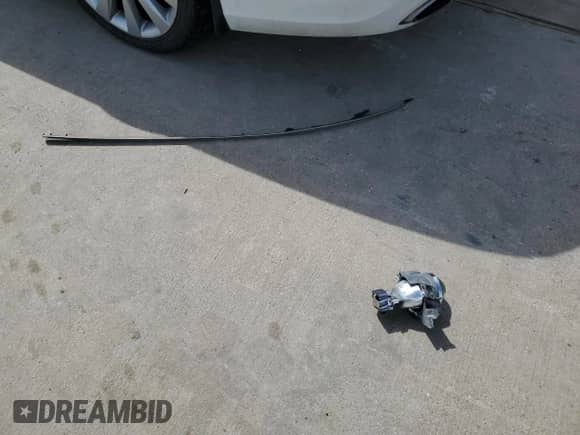 2014 Hyundai Azera Limited with VIN KMHFH4JG5EA413101, listed as a Copart auction lot 47261925 with Not provided miles and Salvage title. Bid and sale history available at DreamBid. Image 12.