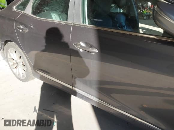 ✅ 2013 Hyundai Azera • VIN: KMHFH4JG3DA320267 • Lot: 43688990. Listed on IAAI with 175,228 mi. Free auction sales archive from the USA and detailed vehicle history report at DreamBid. Image 6.