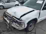 2003 Chevrolet S-10 LS с VIN 1GCCS19X638196769, выставлен на аукционе IAAI как лот 43369687 с пробегом 91 066 миль миль и . История ставок и продаж доступна на DreamBid. Изображение 6.