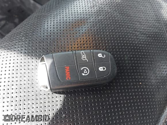 ✅ 2015 Jeep Grand Cherokee Overland • VIN: 1C4RJFCGXFC113610 • Лот: 42161275. Опубликован ранее на IAAI с пробегом 97 553 миль. Бесплатный доступ к архиву аукционных продаж из США и подробный отчёт об истории автомобиля на DreamBid. Изображение 11.