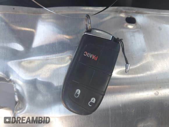 ✅ 2017 Dodge Journey Crossroad Plus • VIN: 3C4PDCGB1HT677813 • Лот: 41983740. Опубликован ранее на IAAI с пробегом 87 879 миль. Бесплатный доступ к архиву аукционных продаж из США и подробный отчёт об истории автомобиля на DreamBid. Изображение 11.