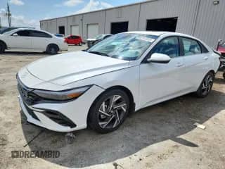 2025 Hyundai Elantra SEL Convenience with VIN KMHLS4DG1SU942507, listed as a Copart auction lot 62819555 with 1,736 mi miles and Salvage title. Bid and sale history available at DreamBid. Image 1.