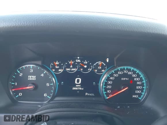 ✅ 2019 Chevrolet Tahoe Premier • VIN: 1GNSKCKC0KR351265 • Lot: 41672192. Wystawiony na IAAI z przebiegiem 26 679 mil. Bezpłatny archiwum sprzedaży aukcyjnych z USA i szczegółowy raport historii pojazdu na DreamBid. Zdjęcie 7.