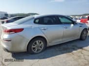 ✅ 2019 Kia Optima S • VIN: 5XXGT4L38KG300776 • Lot: 80392435. Wystawiony na Copart z przebiegiem 128 278 mil. Bezpłatny archiwum sprzedaży aukcyjnych z USA i szczegółowy raport historii pojazdu na DreamBid. Zdjęcie 3.