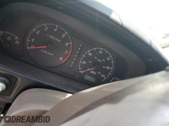 ✅ 2000 Isuzu Rodeo S • VIN: 4S2CK58W2Y4324928 • Лот: 59800375. Опубликован ранее на Copart с пробегом Не указан. Бесплатный доступ к архиву аукционных продаж из США и подробный отчёт об истории автомобиля на DreamBid. Изображение 9.