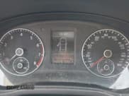 ✅ 2013 Volkswagen Passat SE • VIN: 1VWBH7A3XDC085319 • Lot: 43871671. Wystawiony na IAAI z przebiegiem 209 314 mil. Bezpłatny archiwum sprzedaży aukcyjnych z USA i szczegółowy raport historii pojazdu na DreamBid. Zdjęcie 7.