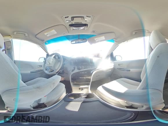 ✅ 2014 Toyota Sienna LE AAS • VIN: 5TDKK3DC5ES480016 • Lot: 70772115. Listed on Copart with 164,920 mi. Free auction sales archive from the USA and detailed vehicle history report at DreamBid. Image 16.