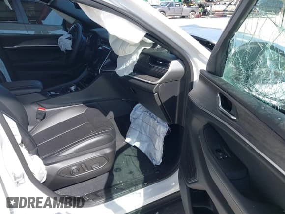 ✅ 2025 Jeep Grand Cherokee Limited • VIN: 1C4RJGBG0SC283119 • Лот: 42287401. Опубликован ранее на IAAI с пробегом 2 721 миль. Бесплатный доступ к архиву аукционных продаж из США и подробный отчёт об истории автомобиля на DreamBid. Изображение 5.