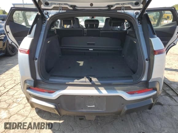 ✅ 2023 Fisker Ocean One • VIN: VCF1ZBU28PG006017 • Lot: 68742314. Wystawiony na Copart z przebiegiem 4 598 mil. Bezpłatny archiwum sprzedaży aukcyjnych z USA i szczegółowy raport historii pojazdu na DreamBid. Zdjęcie 13.