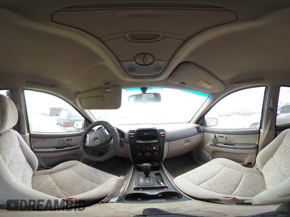 ✅ 2003 Kia Sorento LX • VIN: KNDJC733235133358 • Lot: 42465980. Wystawiony na IAAI z przebiegiem 190 539 mil. Bezpłatny archiwum sprzedaży aukcyjnych z USA i szczegółowy raport historii pojazdu na DreamBid. Zdjęcie 18.