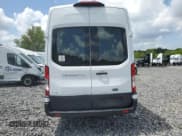✅ 2021 Ford Transit Cargo • VIN: 1FTBR3X86MKA38600 • Lot: 62102815. Wystawiony na Copart z przebiegiem 215 492 mil. Bezpłatny archiwum sprzedaży aukcyjnych z USA i szczegółowy raport historii pojazdu na DreamBid. Zdjęcie 6.