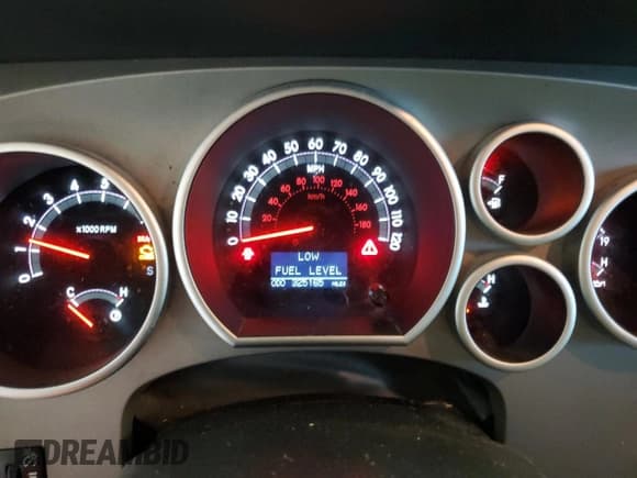 ✅ 2011 Toyota Tundra Limited • VIN: 5TFHW5F12BX177285 • Лот: 70825805. Опубликован ранее на Copart с пробегом 325 165 миль. Бесплатный доступ к архиву аукционных продаж из США и подробный отчёт об истории автомобиля на DreamBid. Изображение 9.