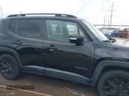 ✅ 2018 Jeep Renegade Latitude • VIN: ZACCJABB3JPH39597 • Lot: 41858045. Wystawiony na IAAI z przebiegiem 67 462 mil. Bezpłatny archiwum sprzedaży aukcyjnych z USA i szczegółowy raport historii pojazdu na DreamBid. Zdjęcie 13.