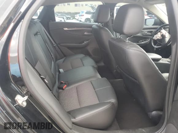 ✅ 2018 Chevrolet Impala LT • VIN: 2G1105S30J9171694 • Лот: 72185254. Опубликован ранее на Copart с пробегом 139 586 миль. Бесплатный доступ к архиву аукционных продаж из США и подробный отчёт об истории автомобиля на DreamBid. Изображение 10.