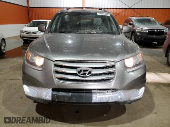 ✅ 2012 Hyundai Santa Fe GLS • VIN: 5XYZGDAB2CG164617 • Lot: 84761684. Listed on Copart with 226,387 mi. Free auction sales archive from the USA and detailed vehicle history report at DreamBid. Image 5.