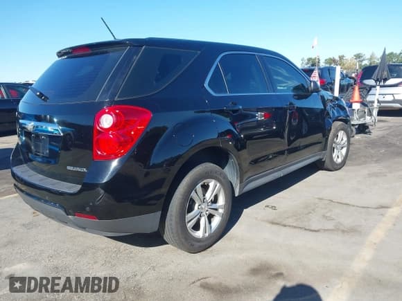 ✅ 2015 Chevrolet Equinox LS • VIN: 2GNALAEK8F1180392 • Лот: 43509622. Опубликован ранее на IAAI с пробегом 209 023 миль. Бесплатный доступ к архиву аукционных продаж из США и подробный отчёт об истории автомобиля на DreamBid. Изображение 4.
