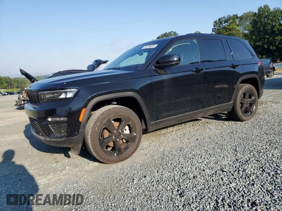 ✅ 2025 Jeep Grand Cherokee Limited • VIN: 1C4RJGBG0SC268717 • Лот: 70773625. Опубликован ранее на Copart с пробегом 1 453 миль. Бесплатный доступ к архиву аукционных продаж из США и подробный отчёт об истории автомобиля на DreamBid. Изображение 1.