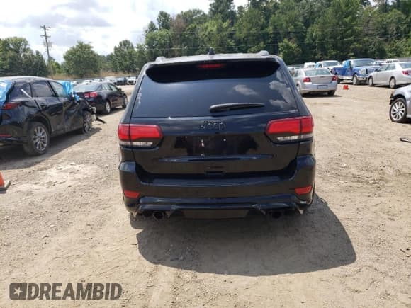 ✅ 2020 Jeep Grand Cherokee Trackhawk • VIN: 1C4RJFN90LC170702 • Lot: 67568655. Wystawiony na Copart z przebiegiem 21 716 mil. Bezpłatny archiwum sprzedaży aukcyjnych z USA i szczegółowy raport historii pojazdu na DreamBid. Zdjęcie 6.